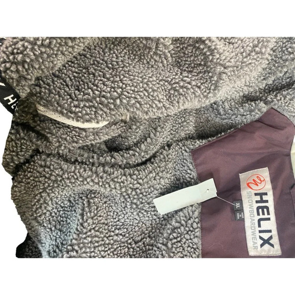 Snow Jacket - Picture 6 of 7